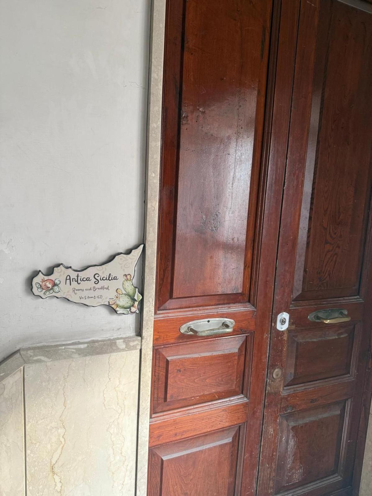 Antica Sicilia Rooms And Breakfast Catania Kültér fotó